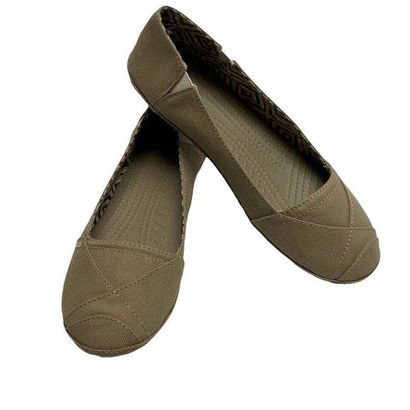 tan canvas flats